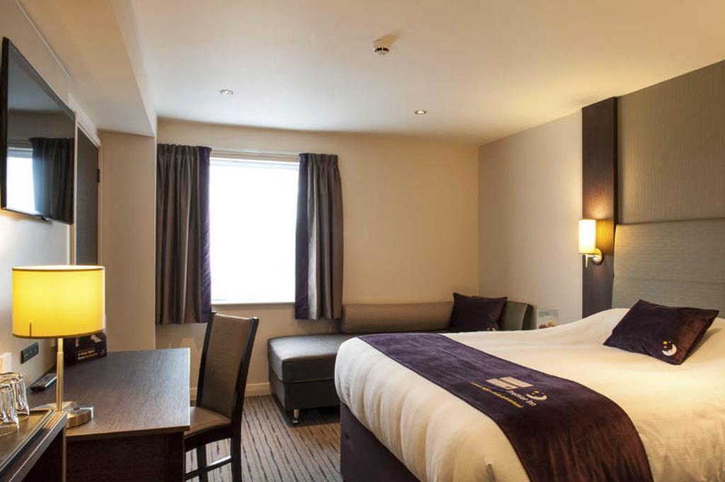 Premier Inn Bristol City Centre - Haymarket Exterior photo