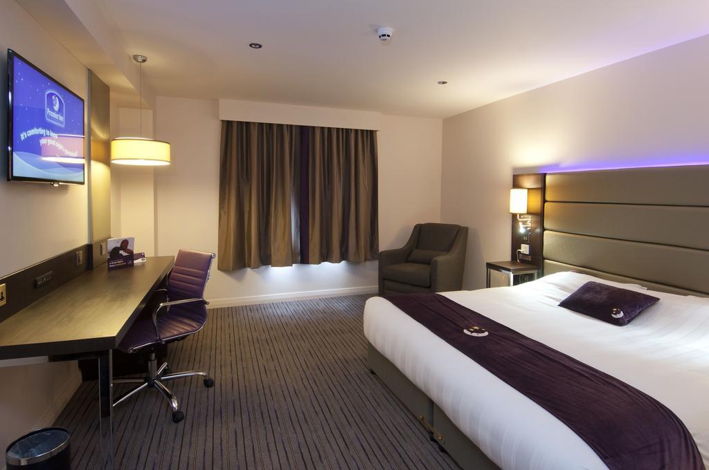 Premier Inn Bristol City Centre - Haymarket Exterior photo