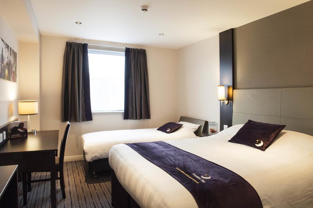Premier Inn Bristol City Centre - Haymarket Exterior photo